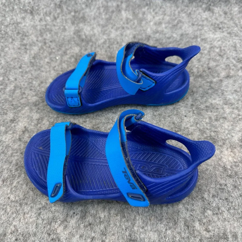 Teva Barracuda Kids Sandals Size 6 Blue Water Sport Hook Loop Strap Shoes